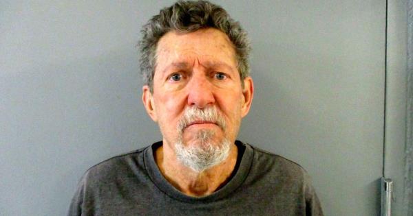 1982年，一名男子因杀害两名科罗拉多妇女而被判无期徒刑